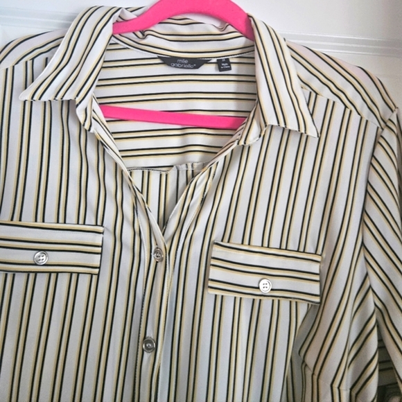 Striped shirt dress with belt. White, black, yellow - Picture 3 of 9